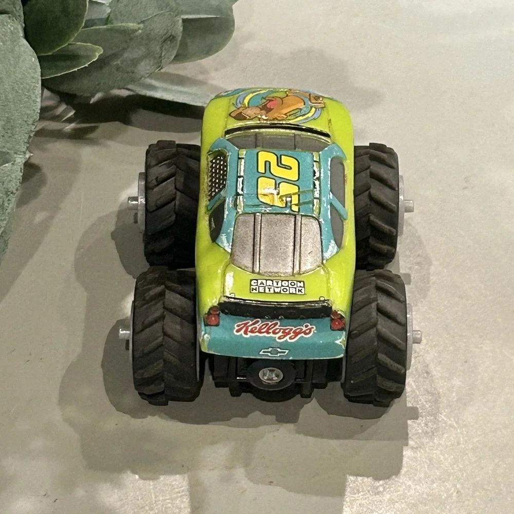 Scooby Doo Monster Truck‎ Rev Treads 2